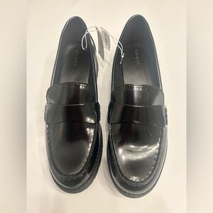 Old Navy Faux Leather Chunky Heel Loafers
